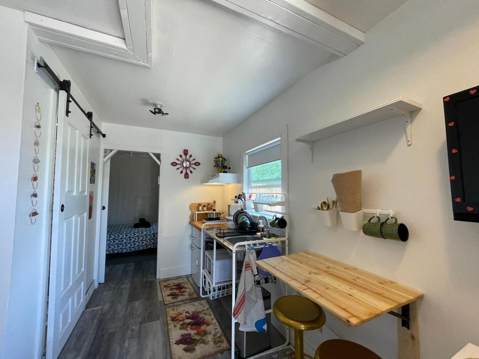 Petite Guesthouse With Kitchenette And Private Bathroom Lake Isabella Bagian luar foto